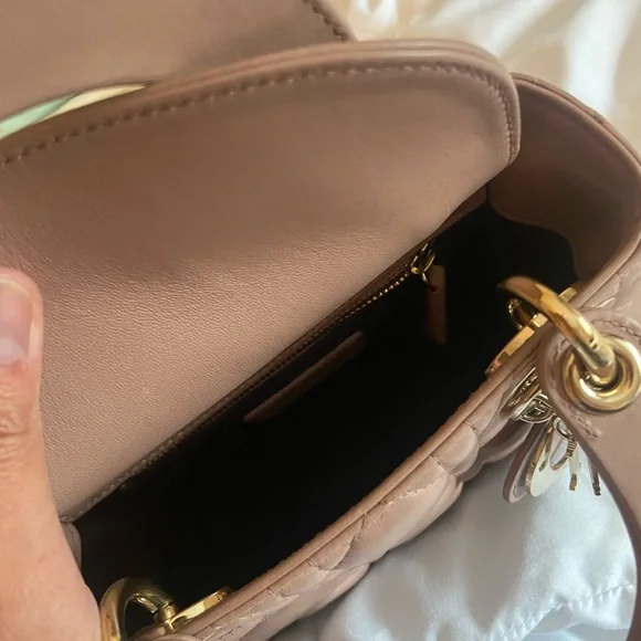 Mini Lady Dior - Picture 15 of 16